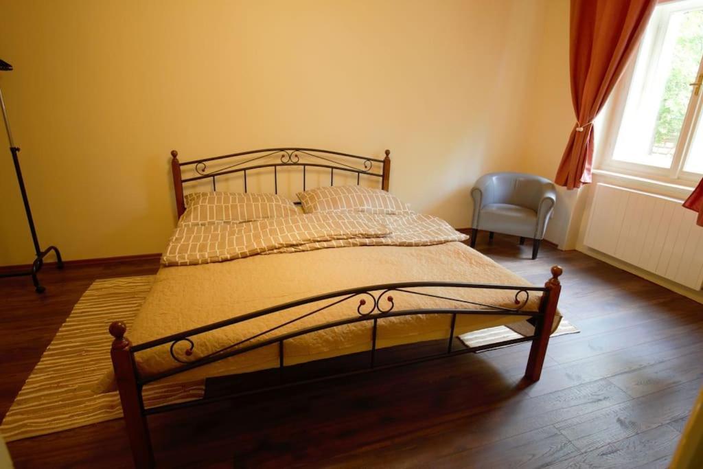 Comfort 2Bedrooms Quite Place!-Vinohrady Praga Zewnętrze zdjęcie